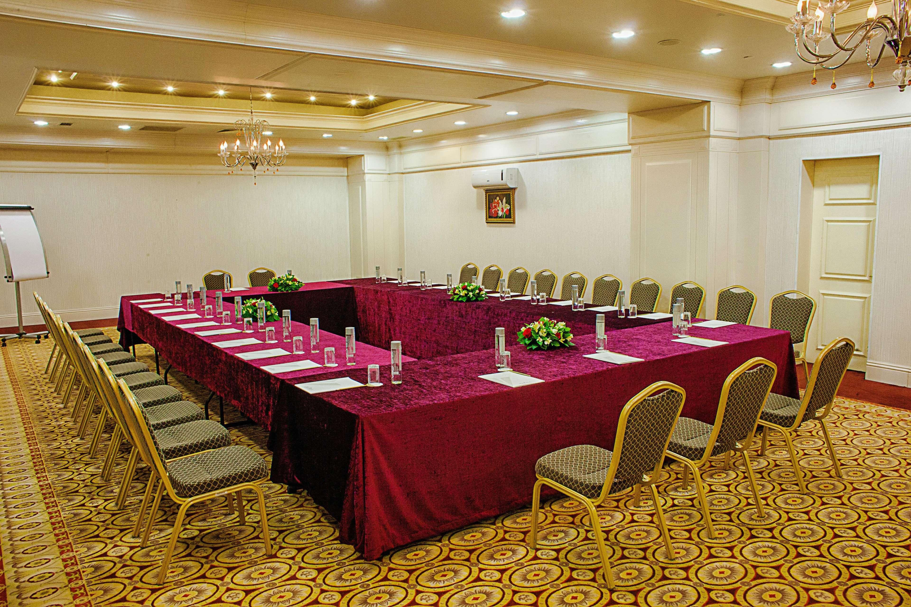 Rixos President Hotel Astana Exterior photo